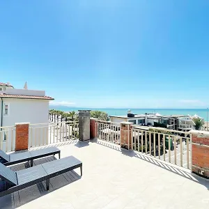 villino-mirella.it-tuscanyhotel.com/