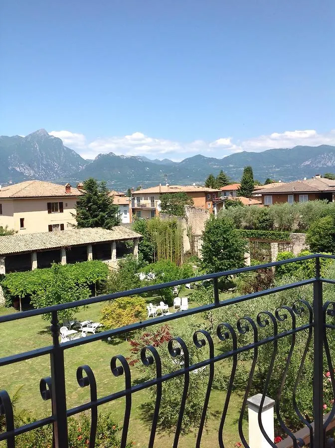 Hotel Belvedere トッリ・デル・ベーナコ イタリア